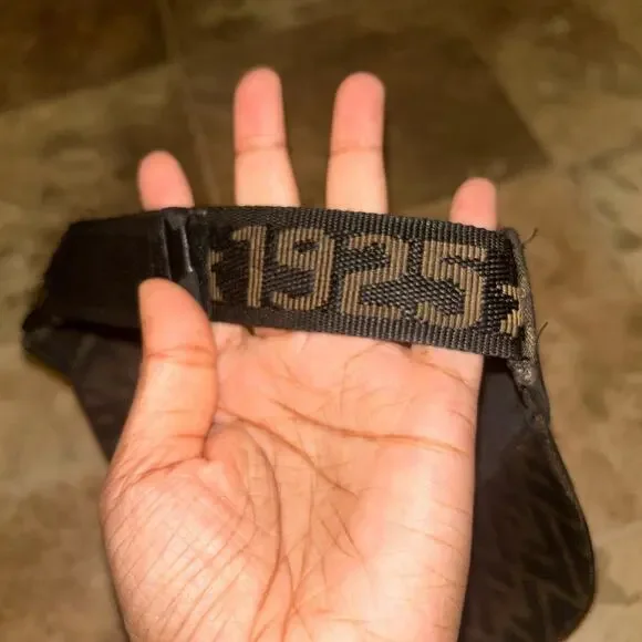 Fendi Brown Monogram Visor Authentic - Picture 5 of 9